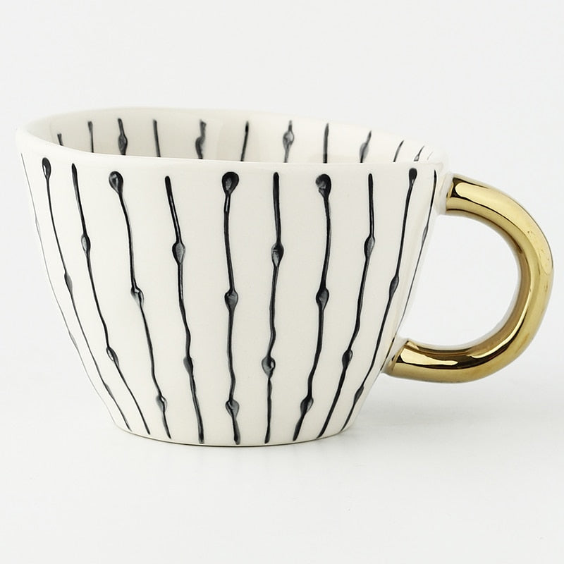 SacredHut | Cup with abstract geometric pattern and gold handle