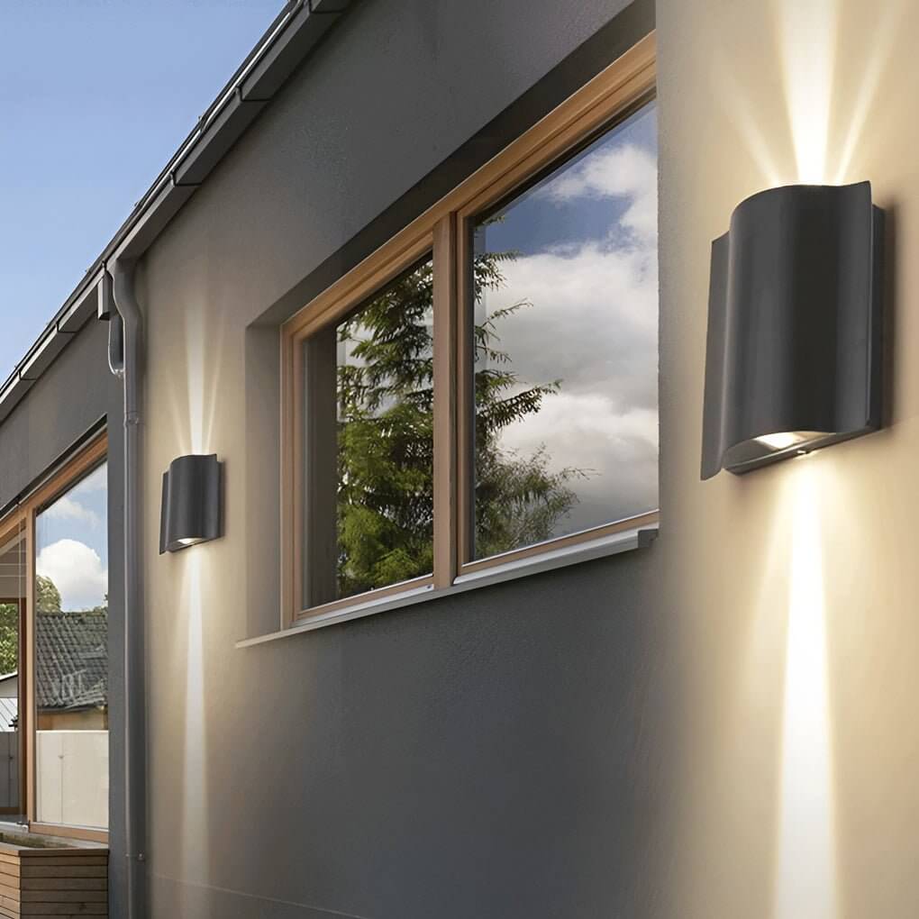 Wavy LED Wall Sconce, Aluminum Up-and-Down Light, IP54 — product view 4