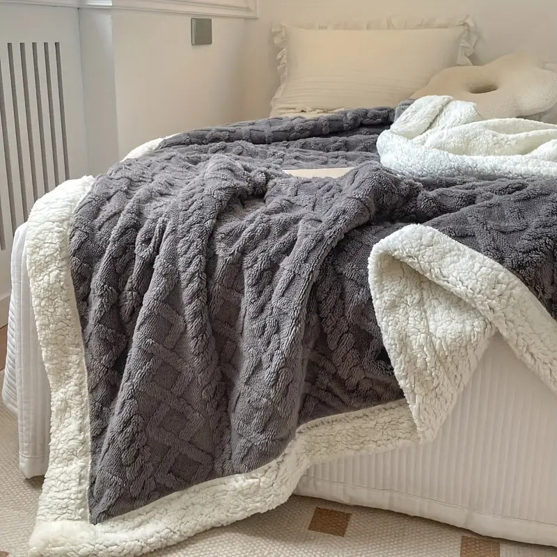 Sherpa Throw Blanket — product view 2
