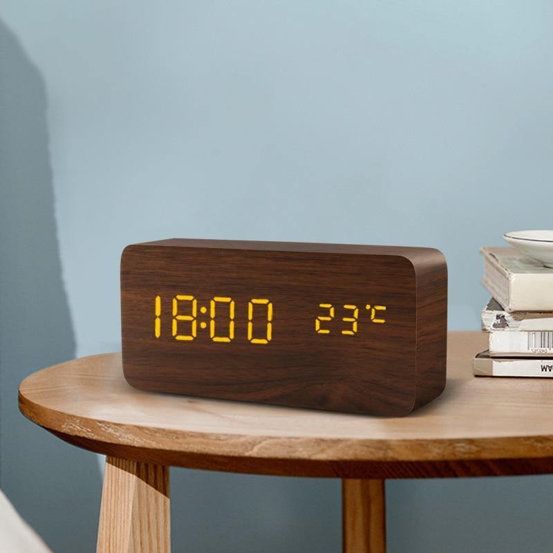 SacredHut | LED alarm clock in wooden cube shape